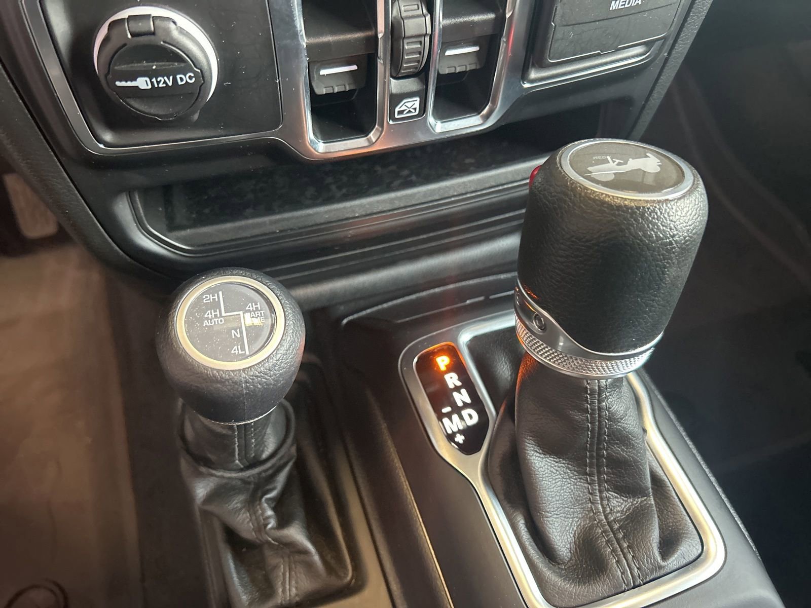 Used 2023 Jeep Wrangler Unlimited w/ Cold Weather Group AWD/4WD image 26
