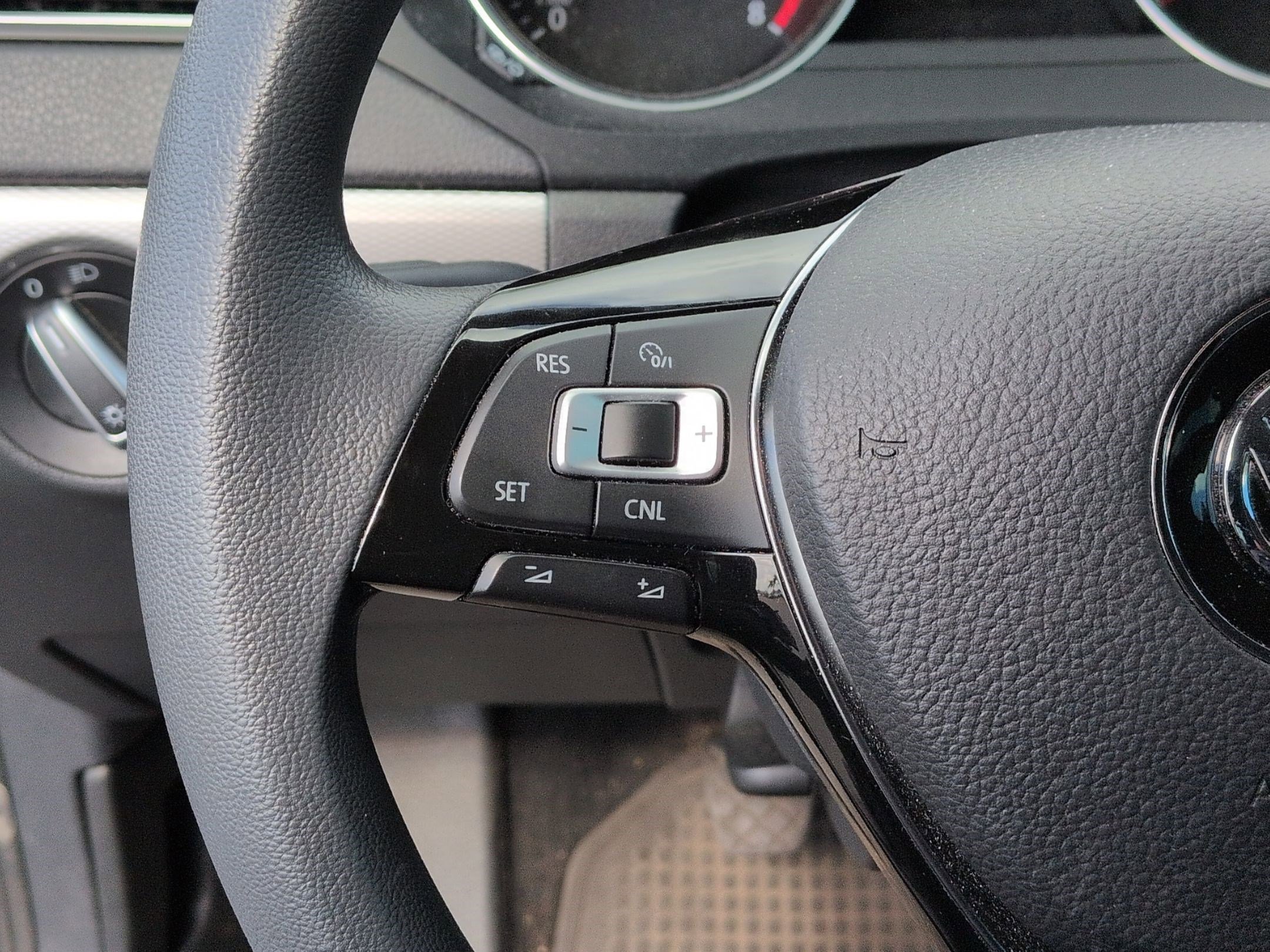 Used 2017 Volkswagen Jetta S image 18