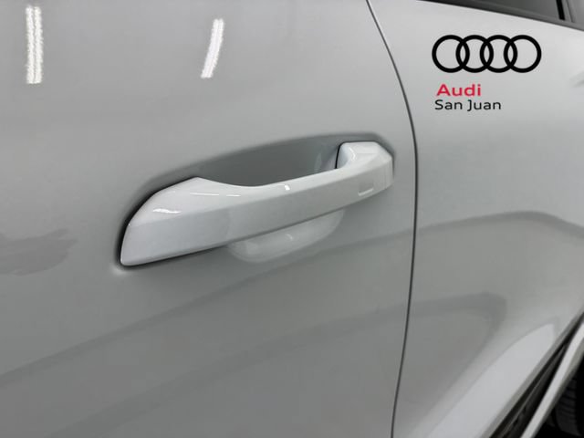 Used 2025 Audi Q6 e-tron Premium w/ Convenience Package RWD image 9