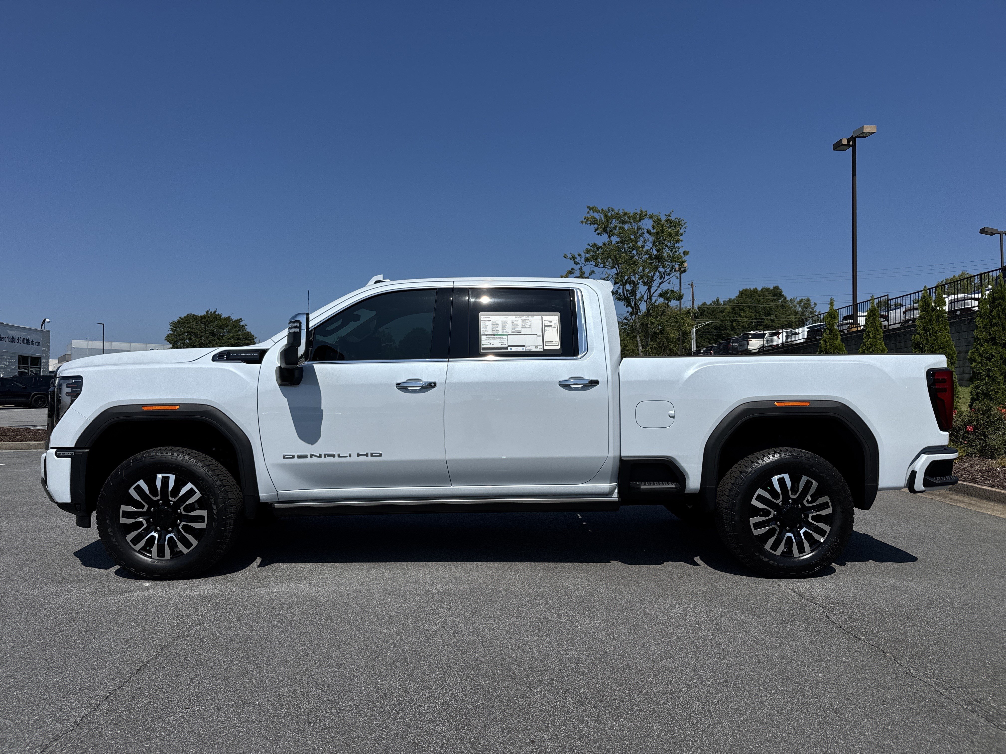 New 2026 GMC Sierra 2500 Denali Ultimate AWD/4WD image 7