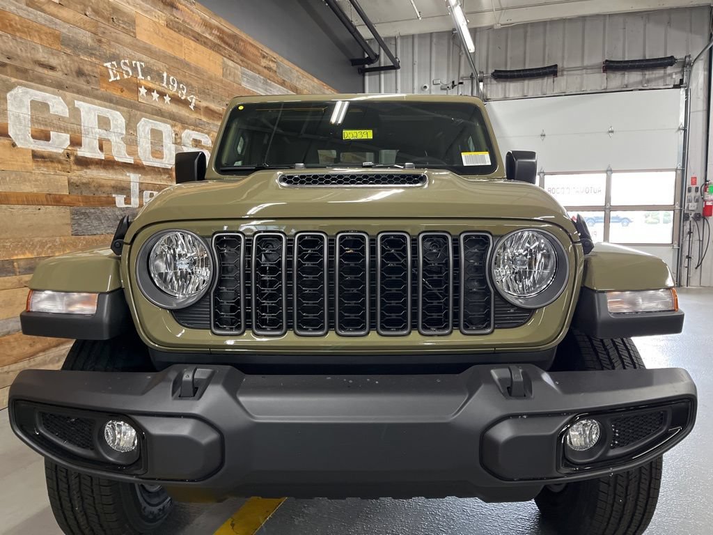 New 2026 Jeep Gladiator Sport AWD/4WD image 7