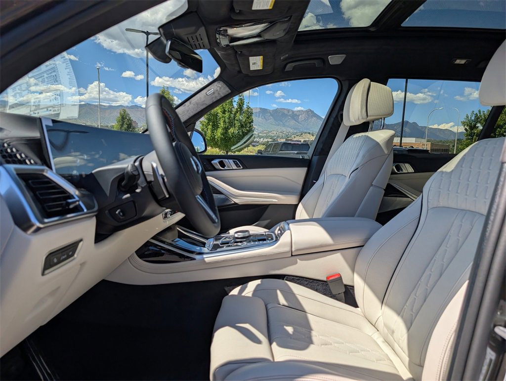 New 2026 BMW X7 M60i image 11