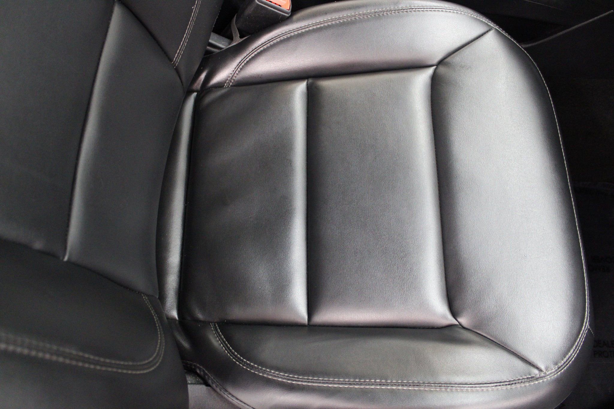 Used 2021 Ford Explorer XLT w/ Equipment Group 202A image 31