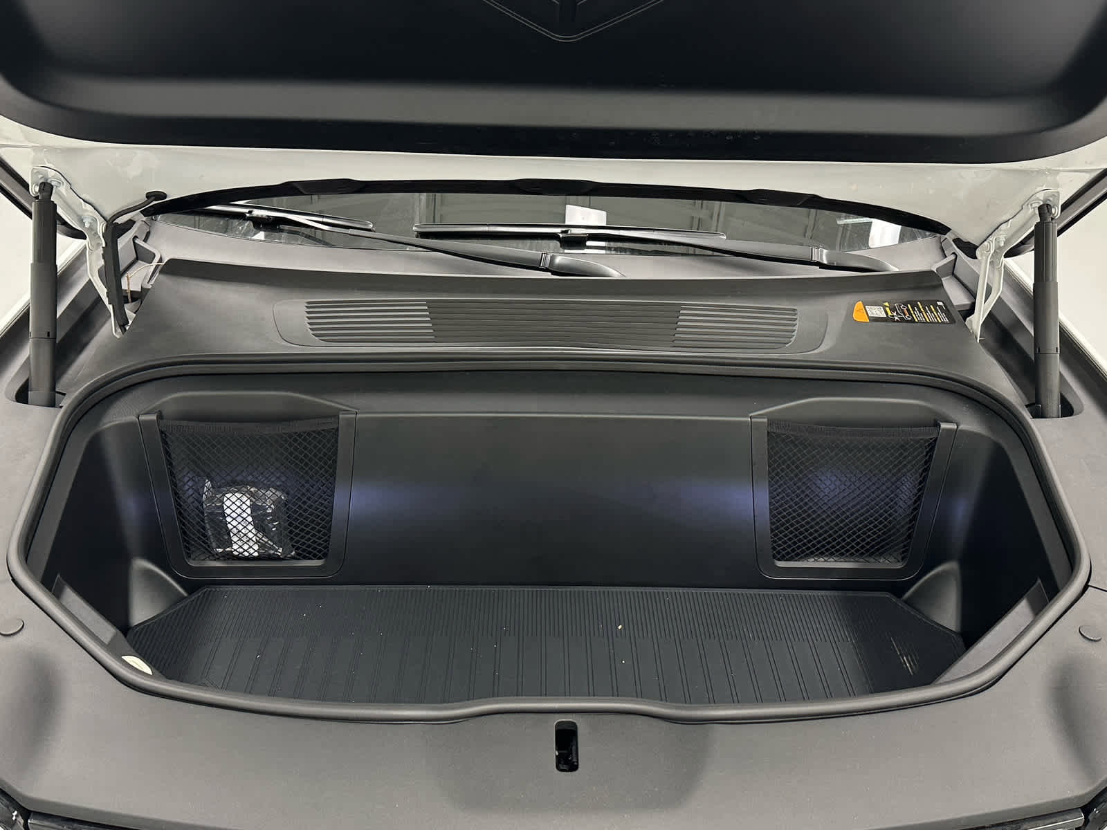 Used 2026 Rivian R1S Adventure image 41