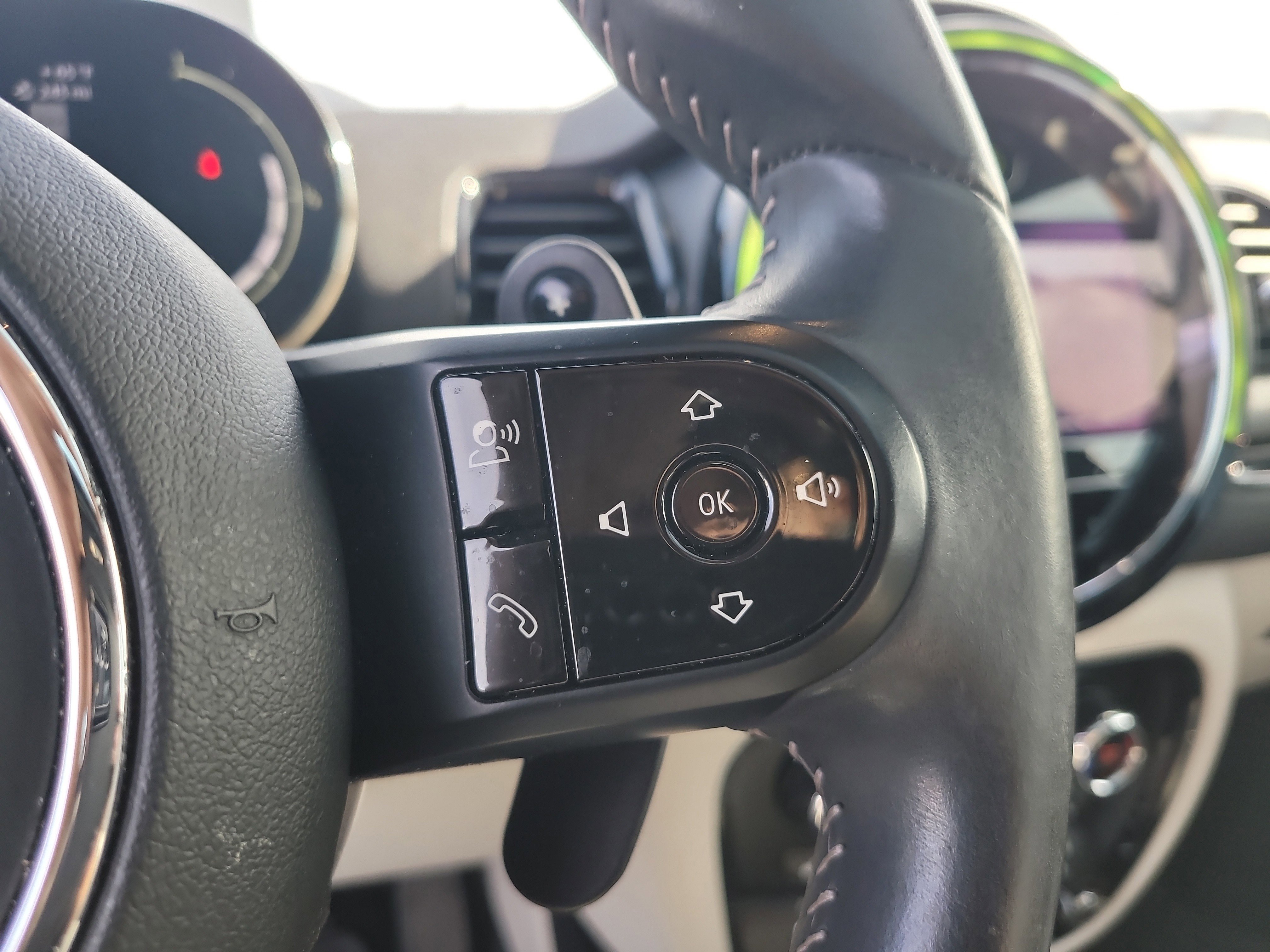 Used 2023 MINI Cooper Clubman S image 29