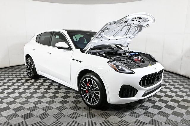 New 2025 Maserati Grecale GT AWD/4WD image 36
