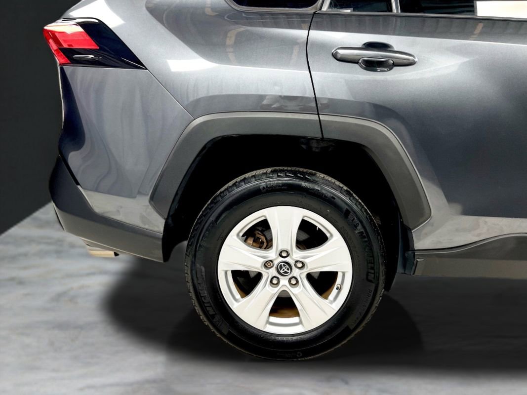 Used 2019 Toyota RAV4 XLE w/ All Weather Liner Package AWD/4WD image 58