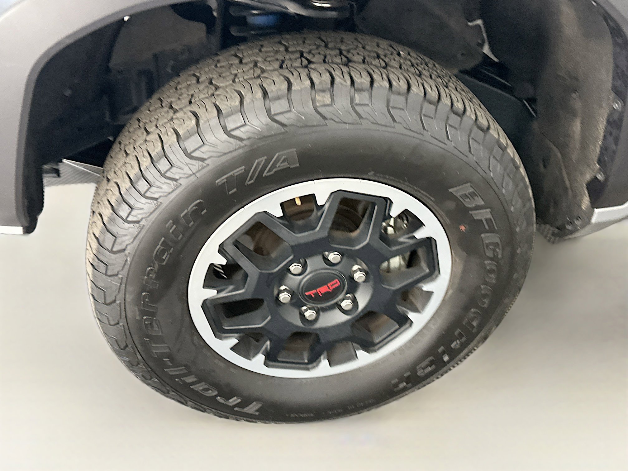 Used 2025 Toyota Tacoma TRD Off-Road AWD/4WD image 11