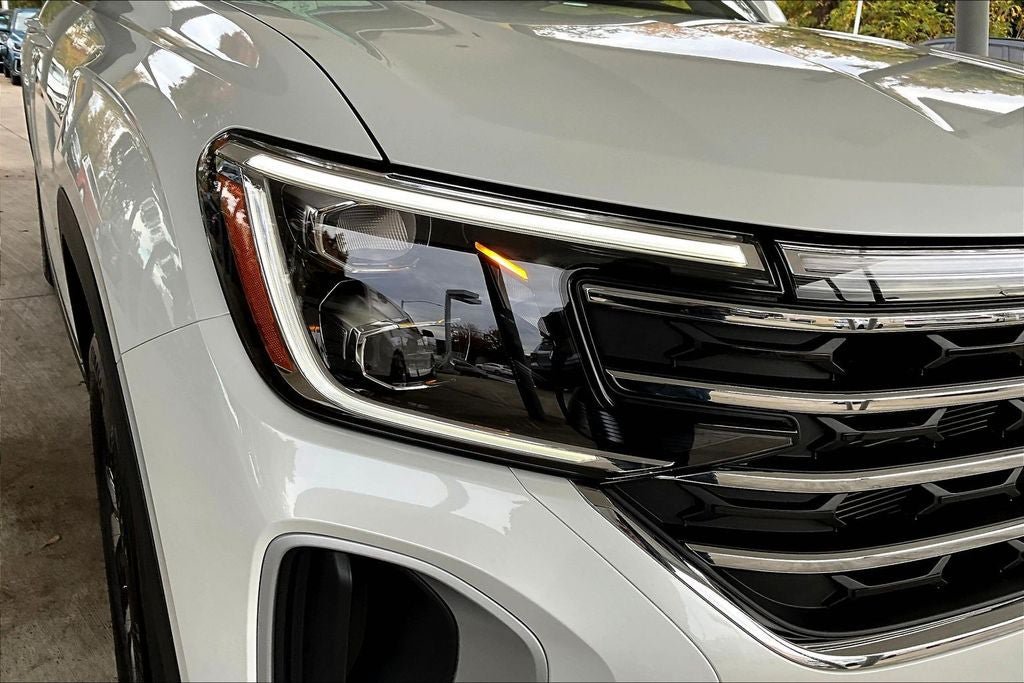 New 2026 Volkswagen Atlas SE FWD image 27