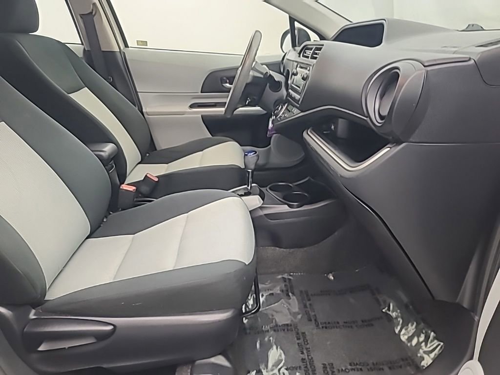 Used 2014 Toyota Prius C Two image 15