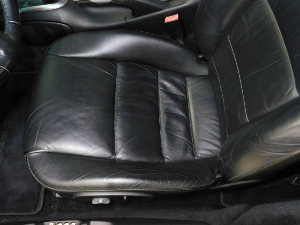 Used 2004 Porsche 911 Carrera RWD image 48