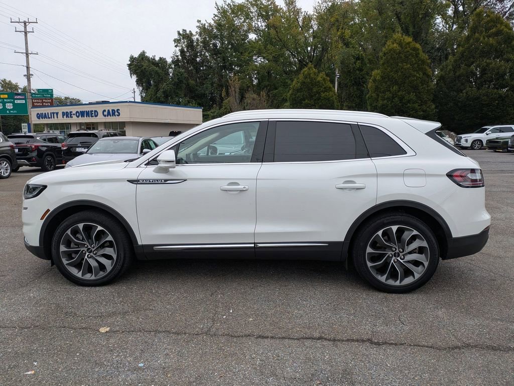 Used 2023 Lincoln Nautilus Reserve w/ Luxury Package image 4