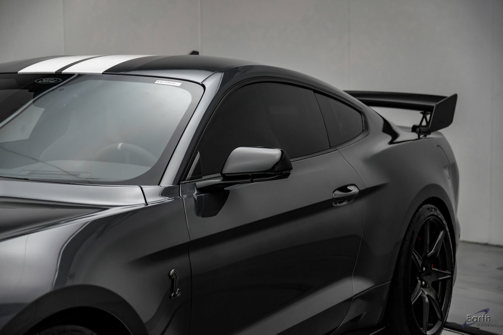 Used 2021 Ford Mustang Shelby GT500 w/ Carbon Fiber Track Pack RWD image 33