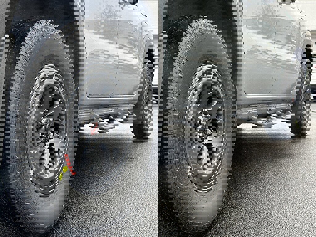 New 2026 Nissan Frontier PRO-4X w/ Pro-4x Convenience Package image 13