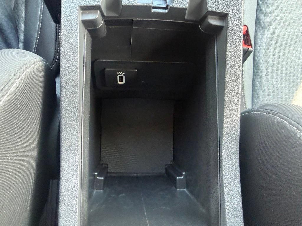 Used 2018 Ford Escape SE w/ SE Sync 3 Package FWD image 29