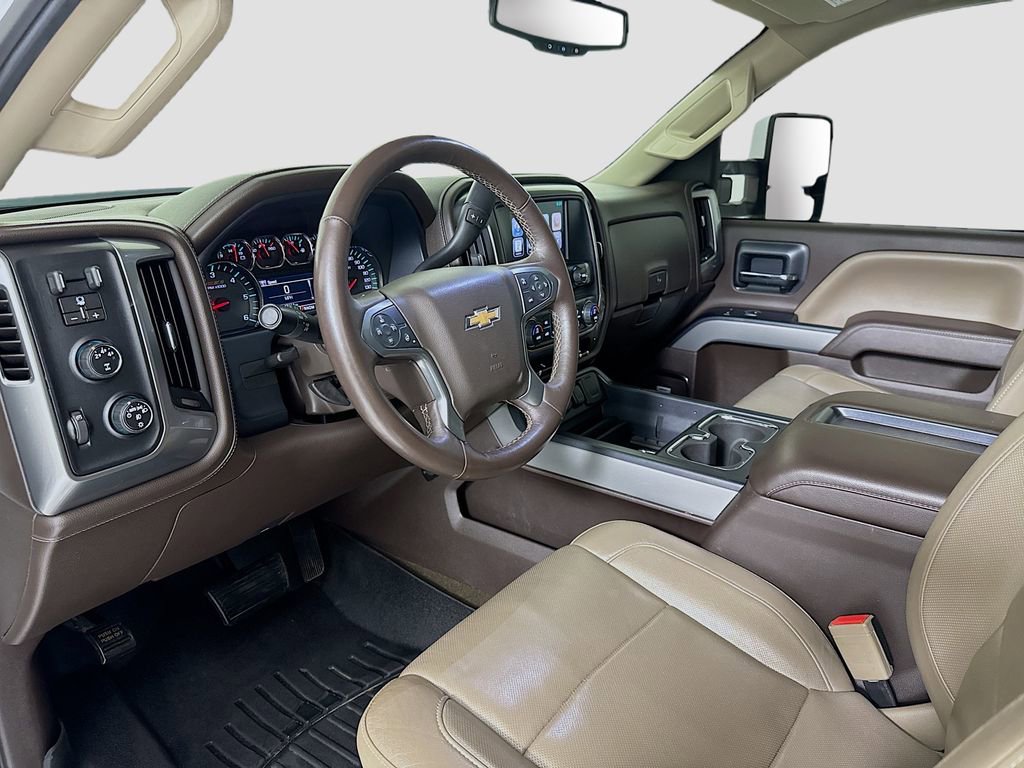 Used 2015 Chevrolet Silverado 2500 LTZ w/ LTZ Plus Package AWD/4WD image 9