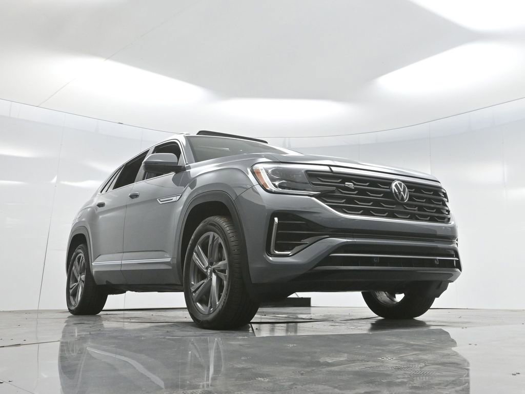 Used 2024 Volkswagen Atlas Cross Sport SEL R-Line image 68