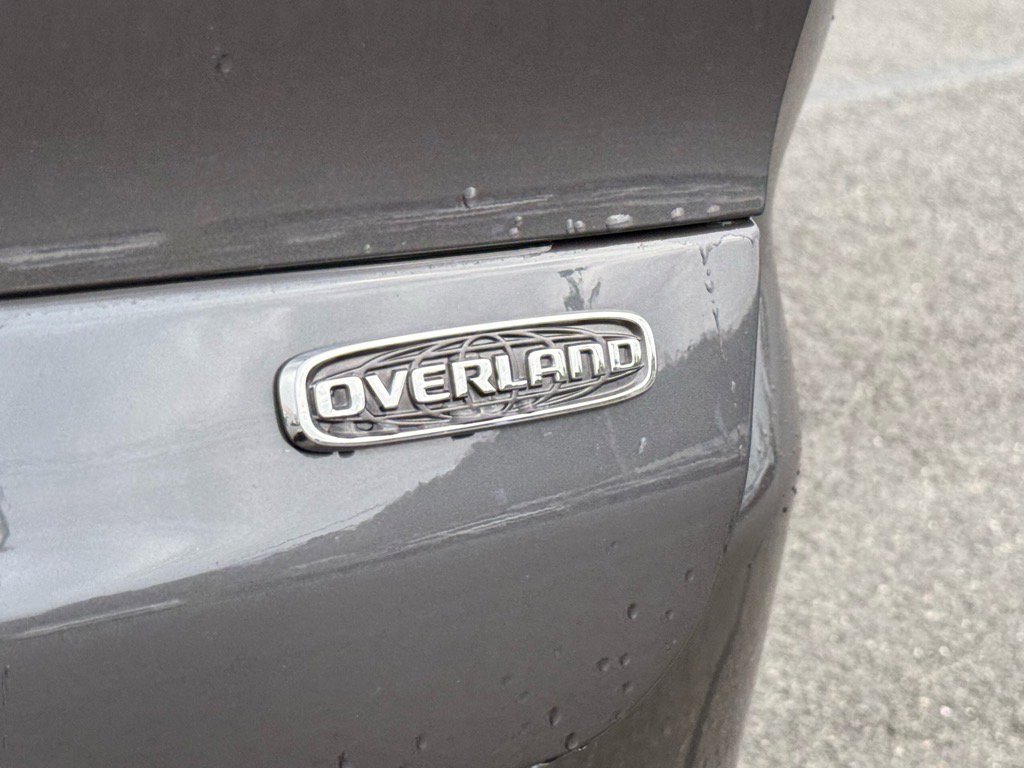 Used 2024 Jeep Grand Cherokee L Overland w/ Trailer Tow Package image 4