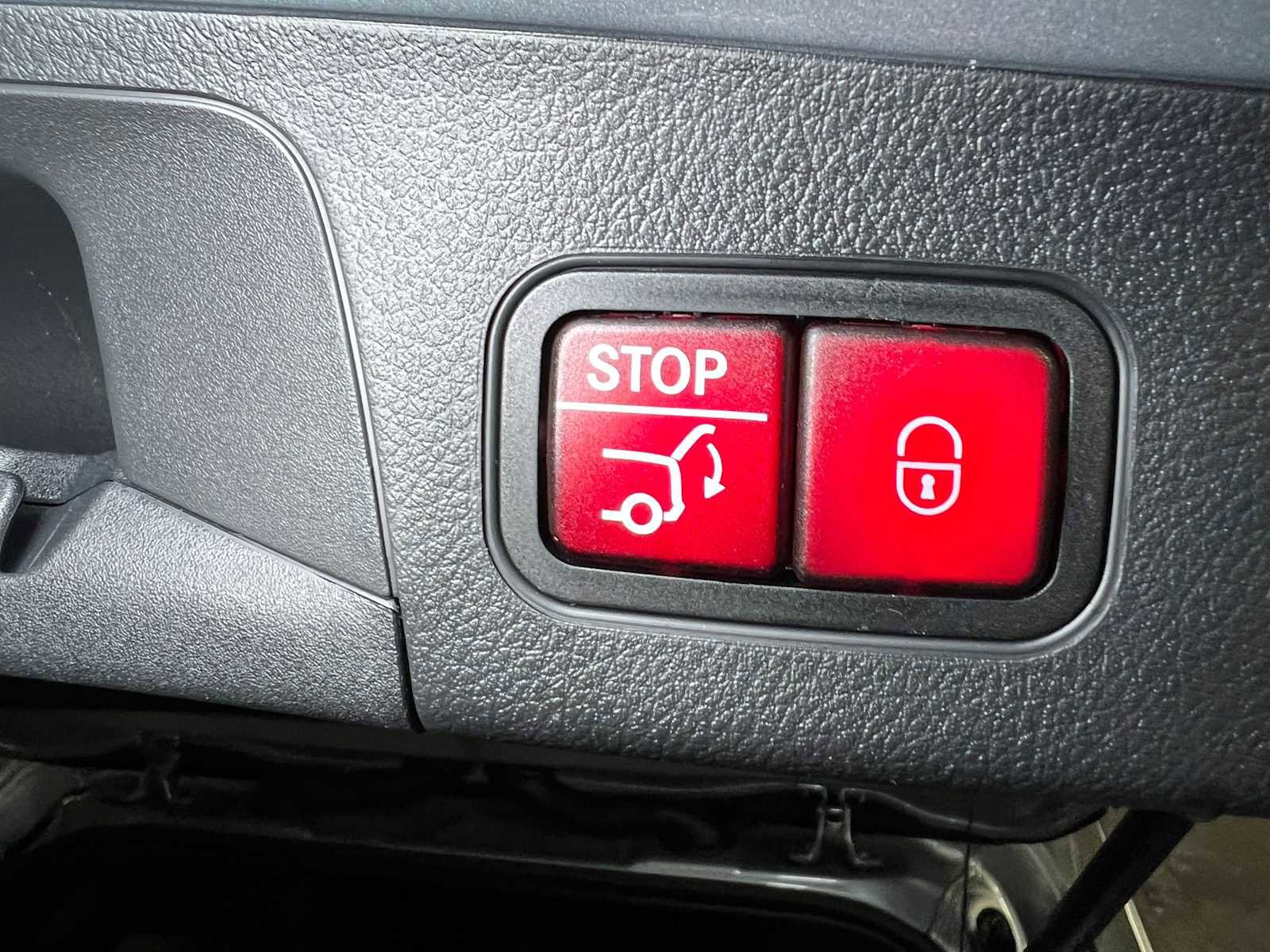 Used 2025 Mercedes-Benz GLA 250 4MATIC image 19