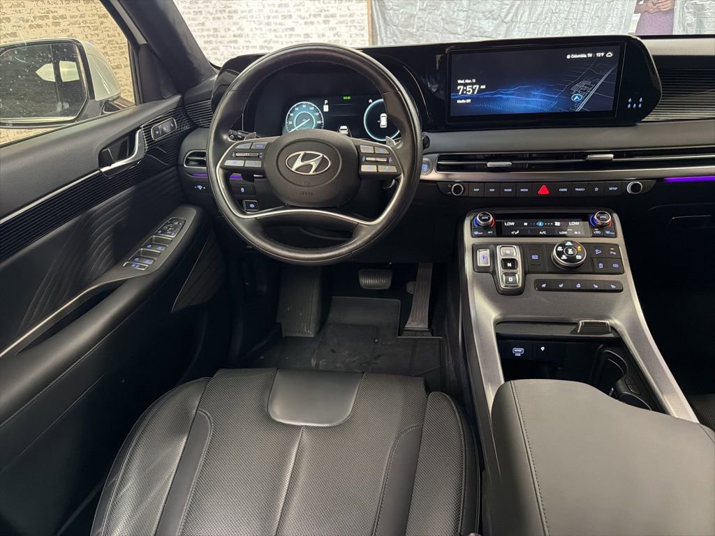 Used 2024 Hyundai Palisade Calligraphy image 17
