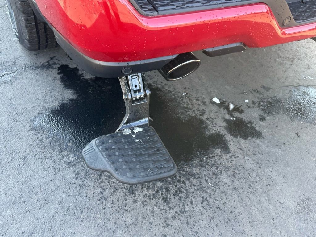 New 2026 RAM 1500 4x4 Crew Cab image 26