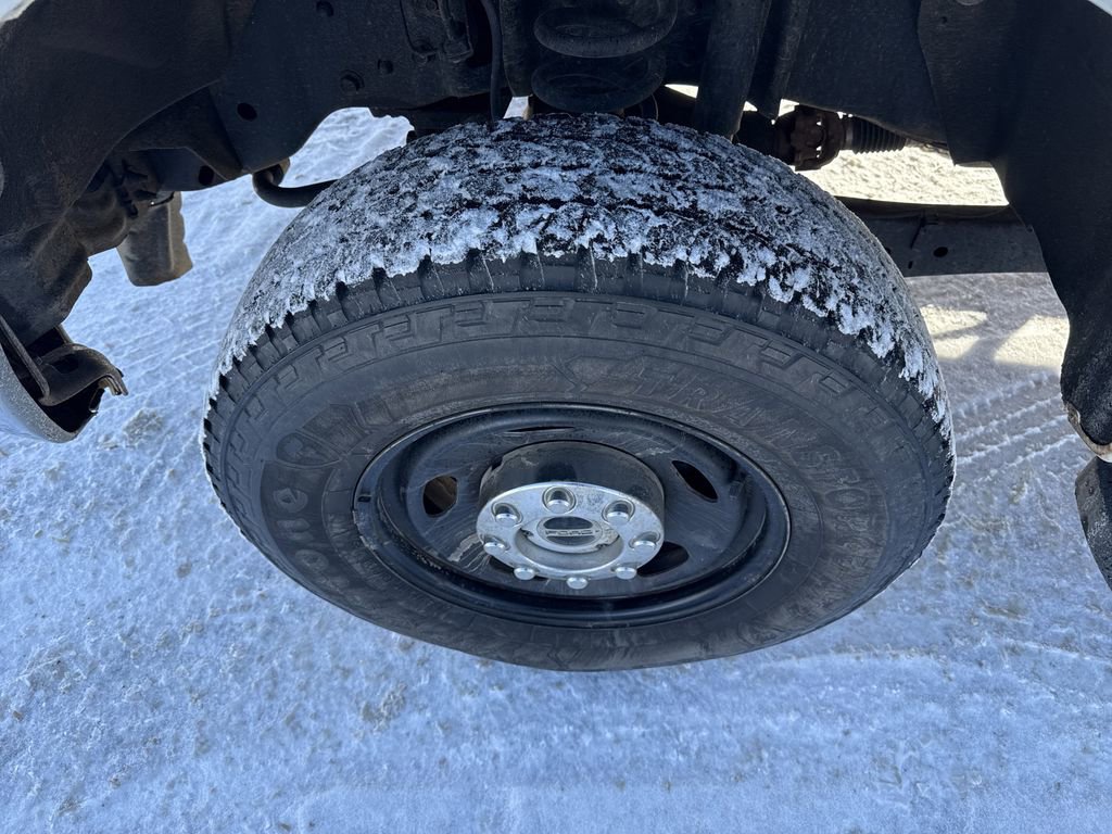 Used 2015 Ford F250 XL w/ Power Equipment Group AWD/4WD image 10