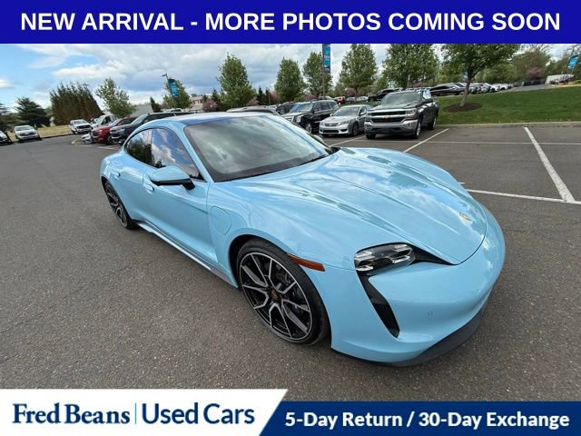Used 2024 Porsche Taycan image 12