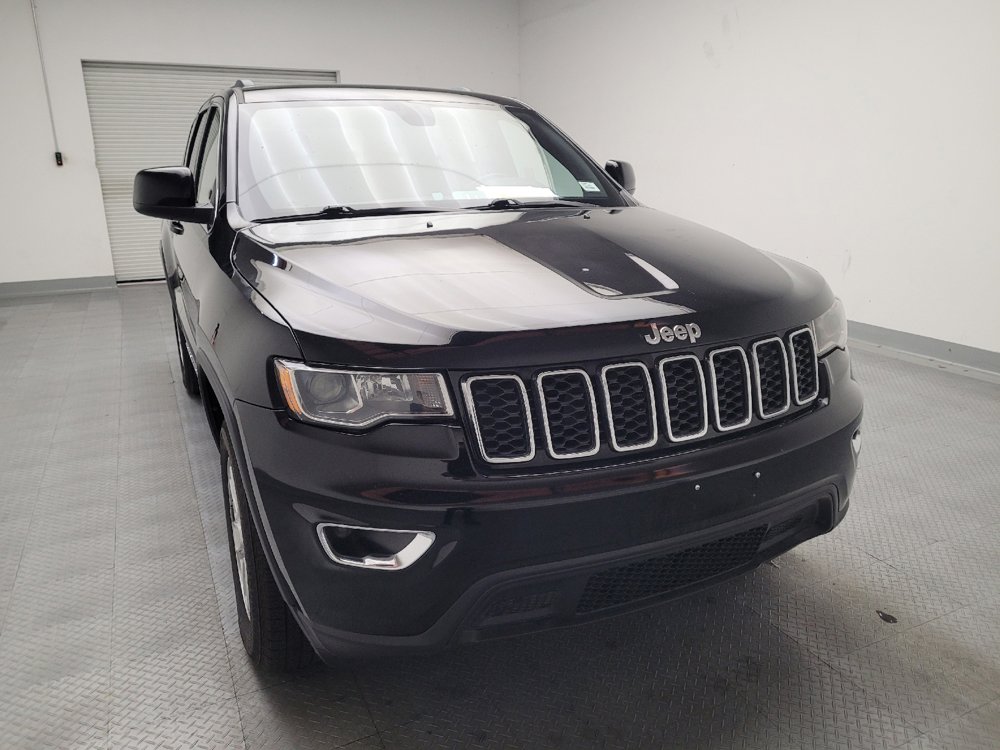 Used 2020 Jeep Grand Cherokee Laredo w/ Security & Convenience Group image 14
