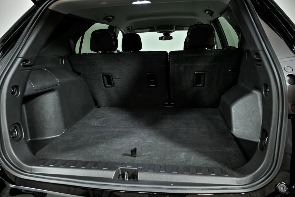 Used 2023 Chevrolet Equinox LS w/ LS Convenience Package FWD image 8