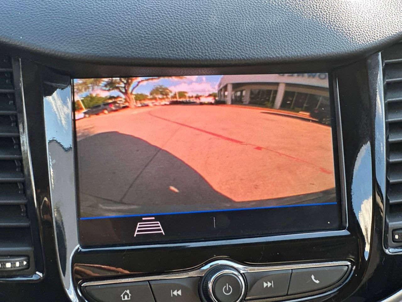 Used 2020 Chevrolet Trax LS w/ Tint and Cruise Package FWD image 21