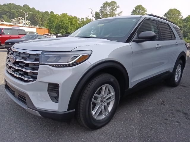 New 2026 Ford Explorer Active RWD image 7
