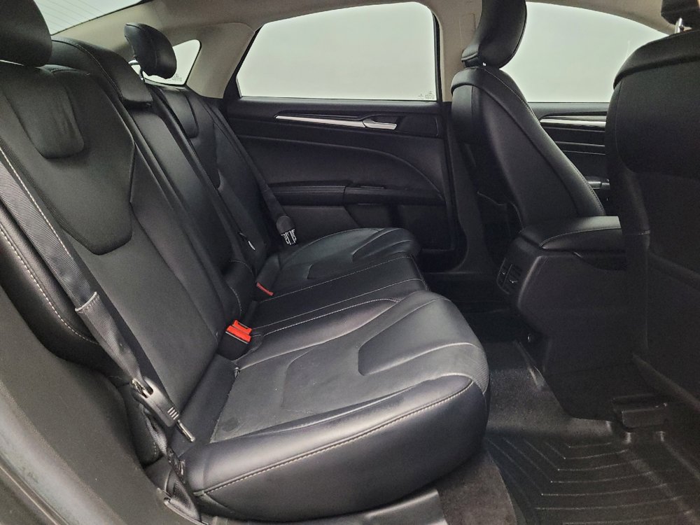 Used 2017 Ford Fusion Titanium image 19
