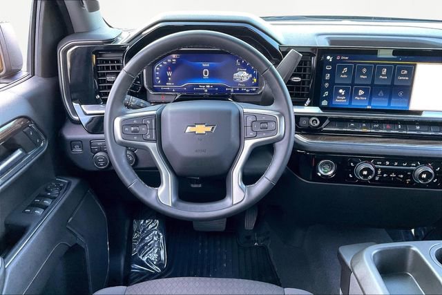 Used 2024 Chevrolet Silverado 1500 LT image 8