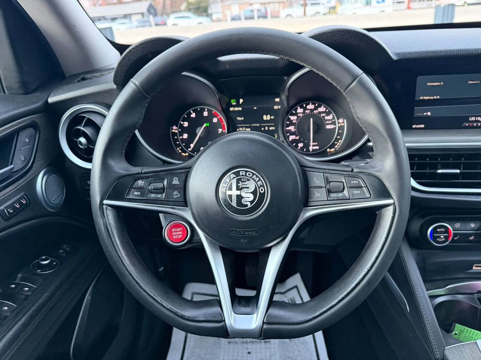 Used 2018 Alfa Romeo Stelvio Ti image 38