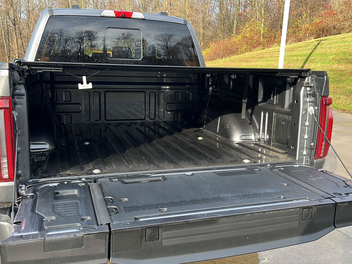 Used 2024 Ford F150 Platinum AWD/4WD image 29