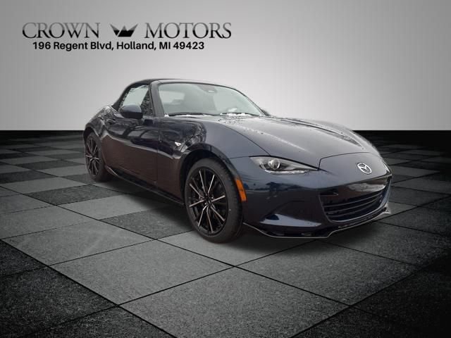 New 2026 MAZDA MX-5 Miata Grand Touring w/ Appearance Package RWD image 1