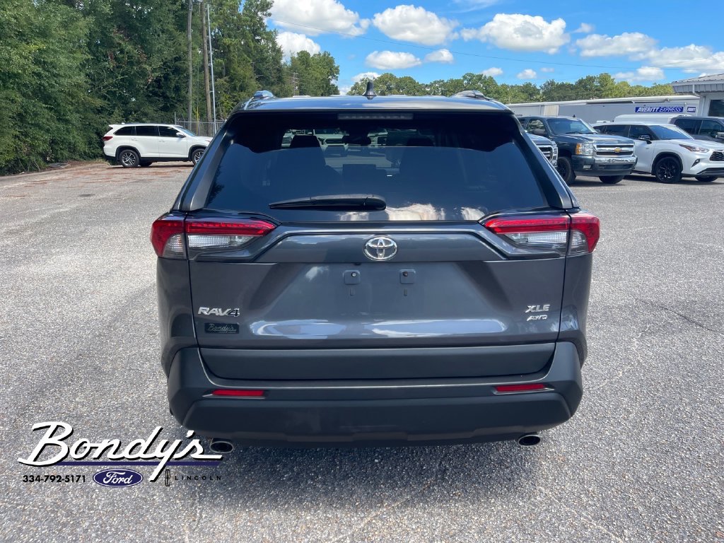 Used 2021 Toyota RAV4 XLE AWD/4WD image 13