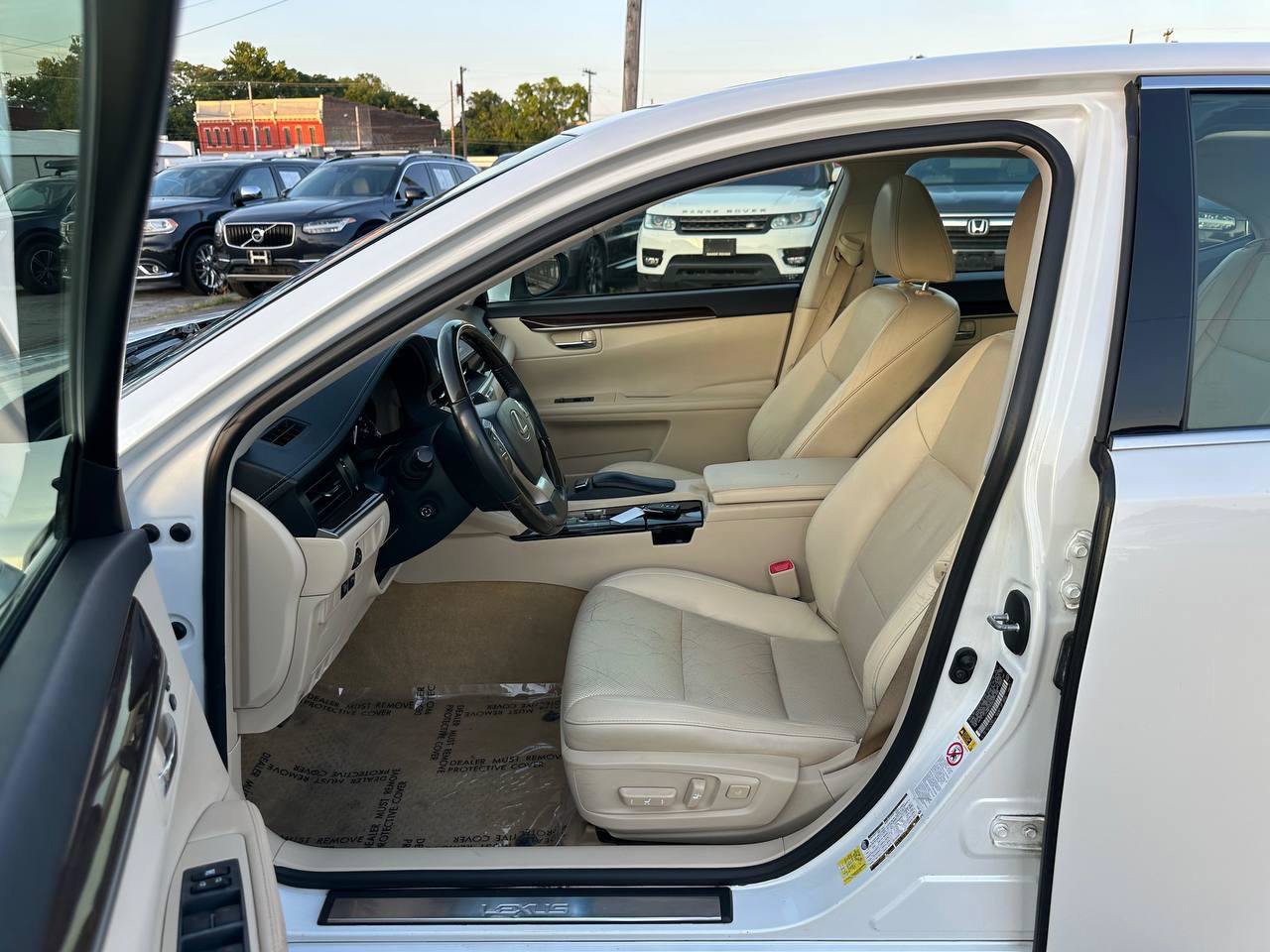 Used 2013 Lexus ES 350 w/ Luxury Pkg FWD image 14