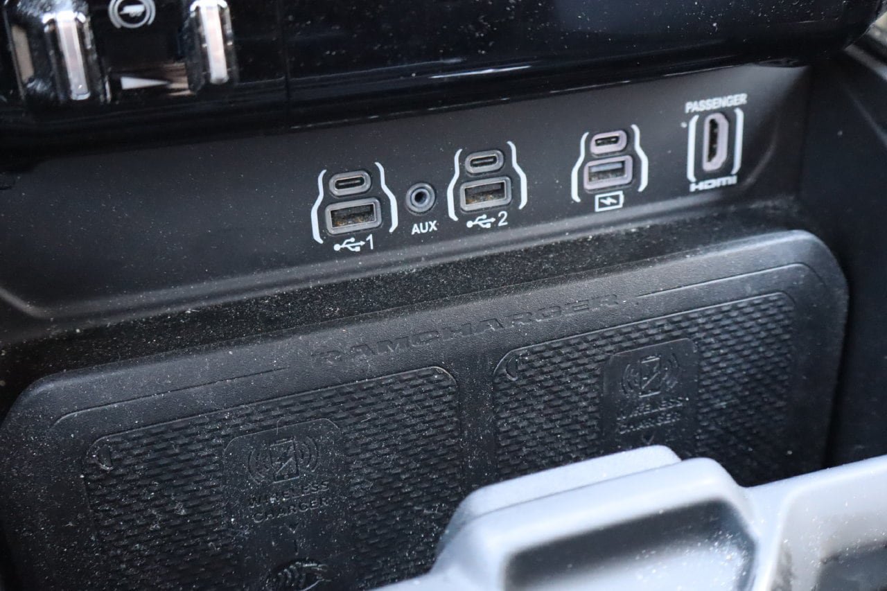 Used 2025 RAM 1500 Limited AWD/4WD image 27
