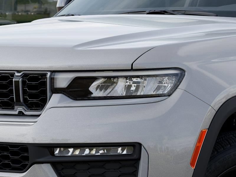 New 2026 Jeep Grand Cherokee Limited w/ Limited Altitude Package RWD image 10