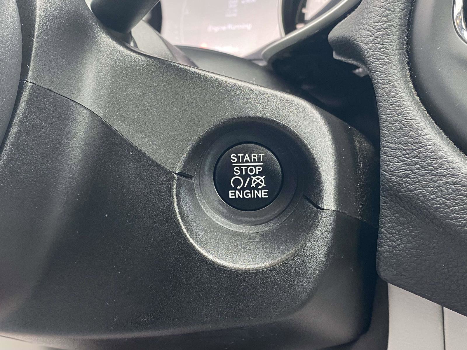 Used 2019 Jeep Compass Latitude image 24