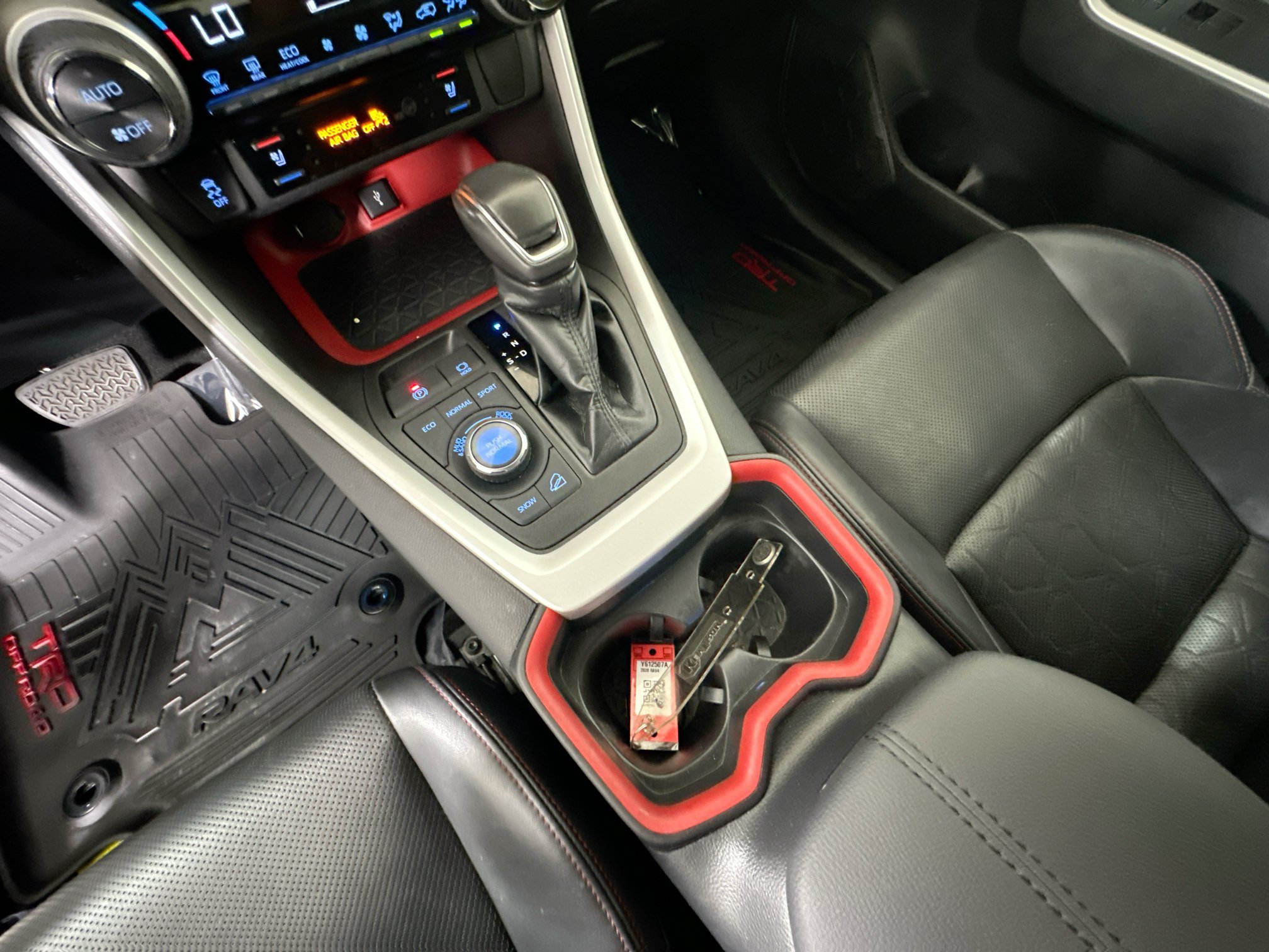 Used 2020 Toyota RAV4 TRD Off-Road w/ TRD Off-Road Weather Package AWD/4WD image 22