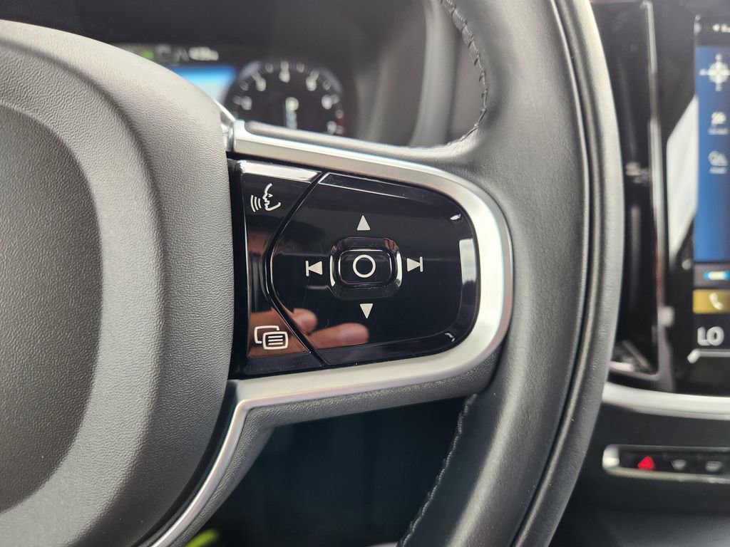 Used 2020 Volvo V60 T5 Cross Country AWD/4WD image 29