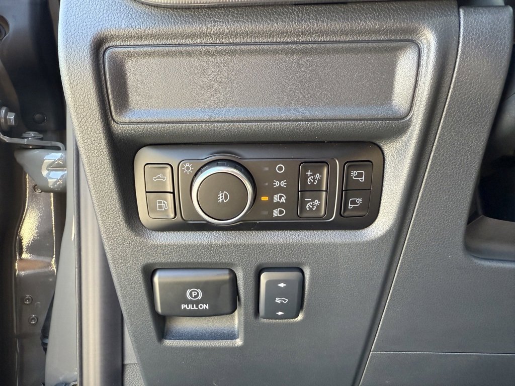 New 2025 Ford F150 Lariat w/ Equipment Group 502A High image 15