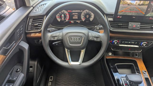 Used 2024 Audi Q5 2.0T Premium Plus w/ Premium Plus Package image 24