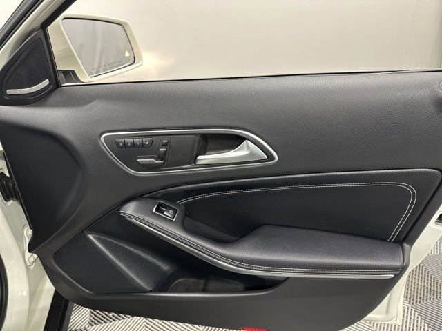 Used 2017 Mercedes-Benz GLA 250 GLA 250 image 32