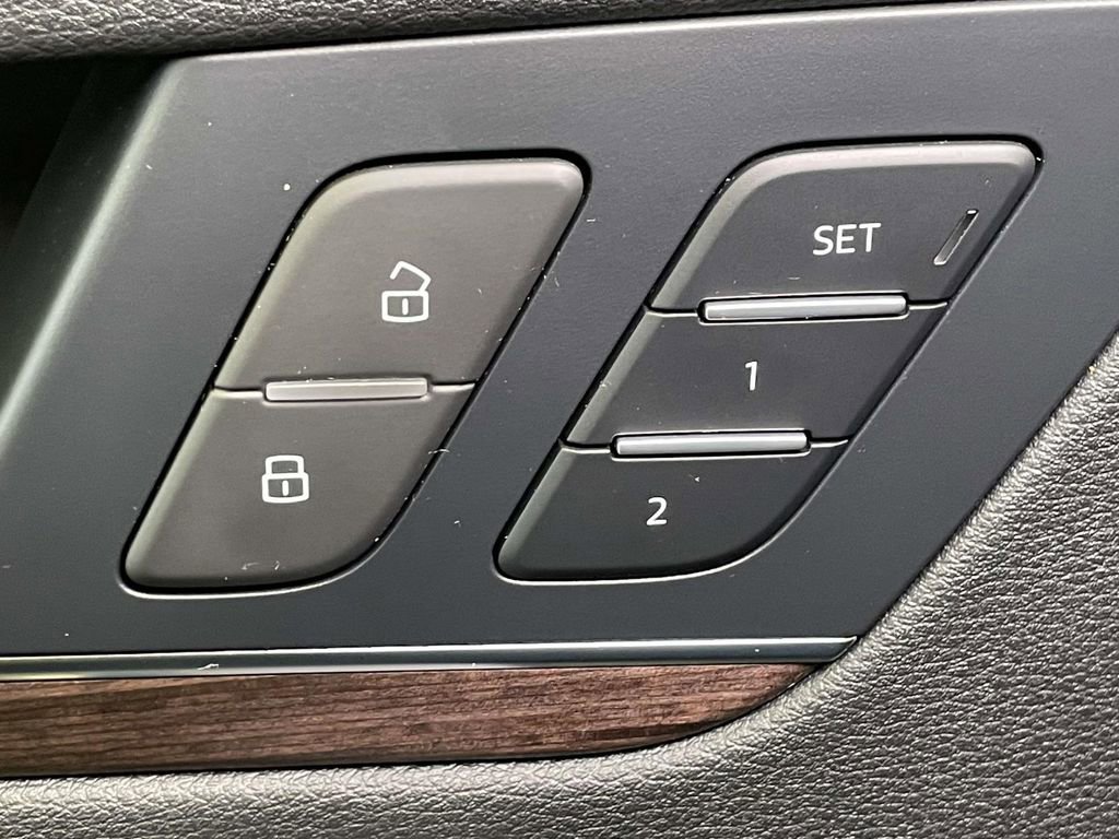 Used 2023 Audi Q5 2.0T Premium w/ Convenience Package image 35