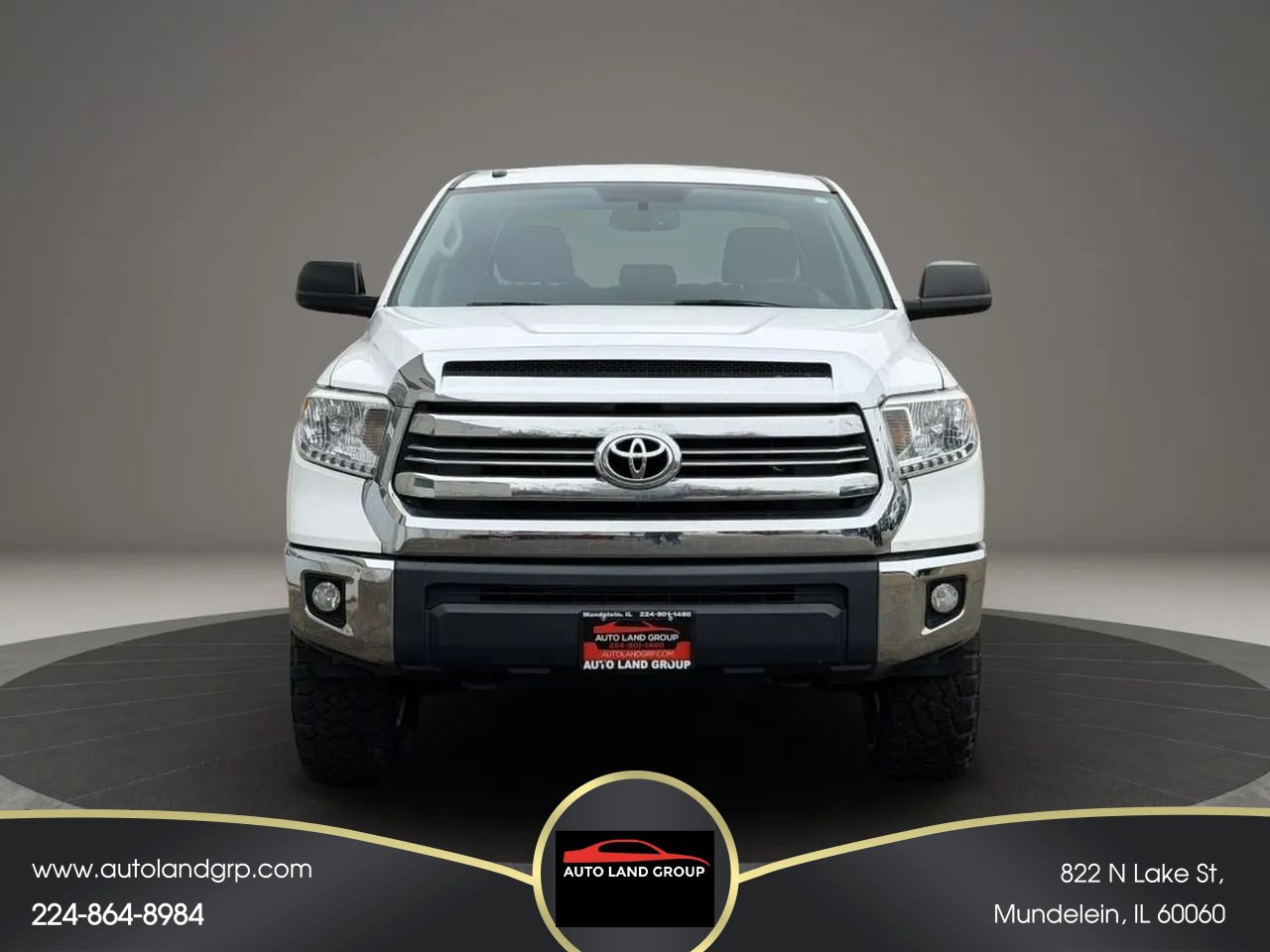 Used 2015 Toyota Tundra SR5 w/ SR5 Upgrade Package image 4
