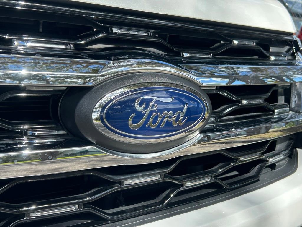 Used 2022 Ford Expedition Limited image 35