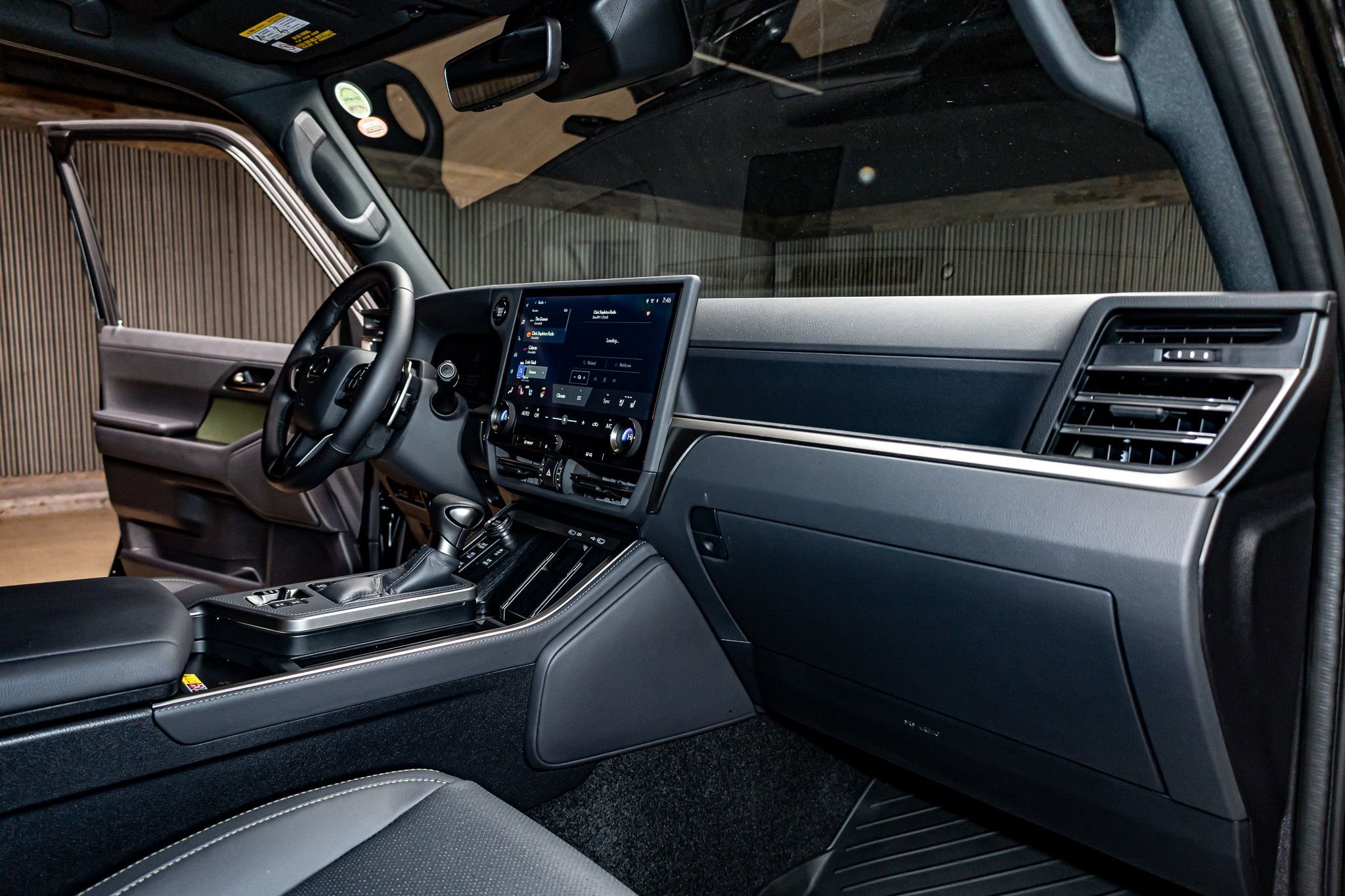 Used 2025 Lexus GX 550 image 20